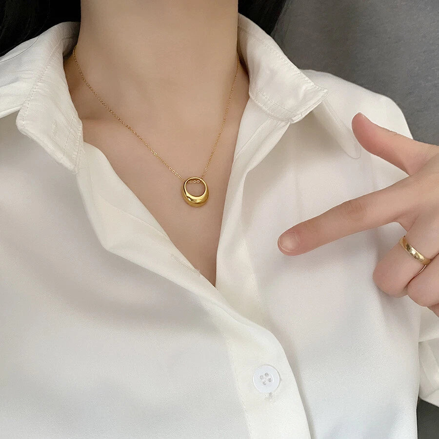 Oval Charm Pendant Necklace