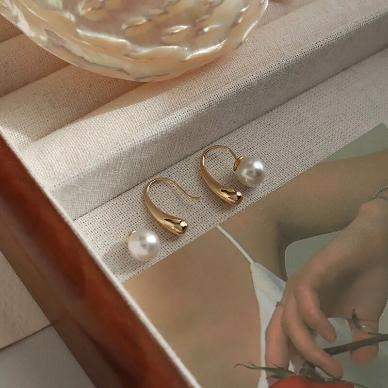 Elegant Waterdrop Pearl Stud Earrings – 18K Gold Plated for Women